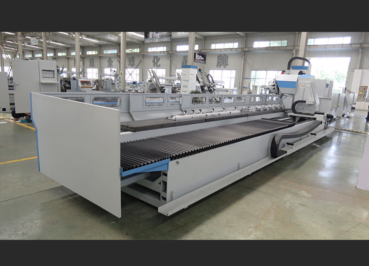 派克機器鋁型材加工中心.jpg